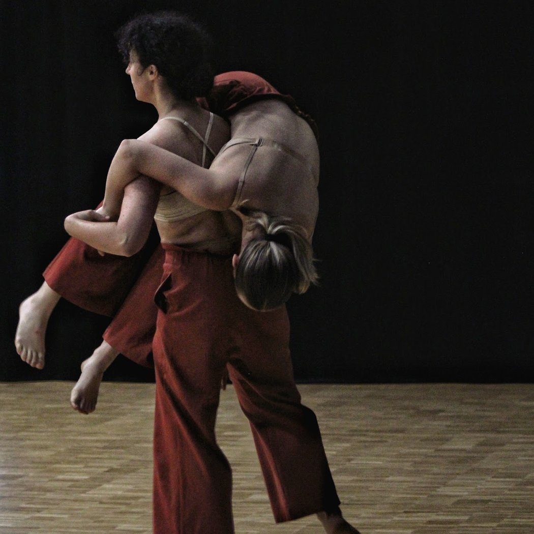 Company Versailles Soleil 3